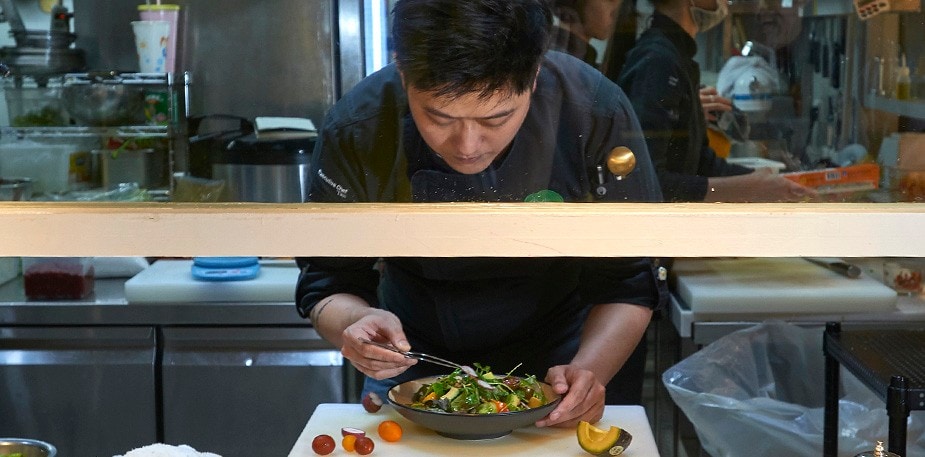 Smart Eating 新一代蔬食餐廳行銷學─小小樹食